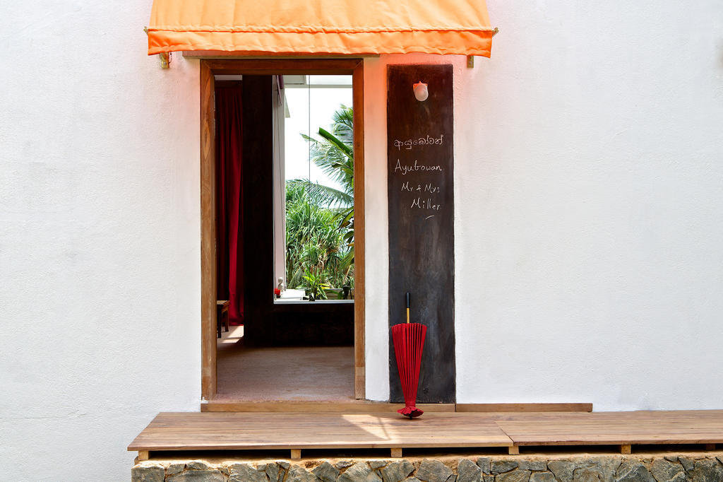 Utmt - Underneath The Mango Tree Spa & Beach Resort Dickwella Quarto foto