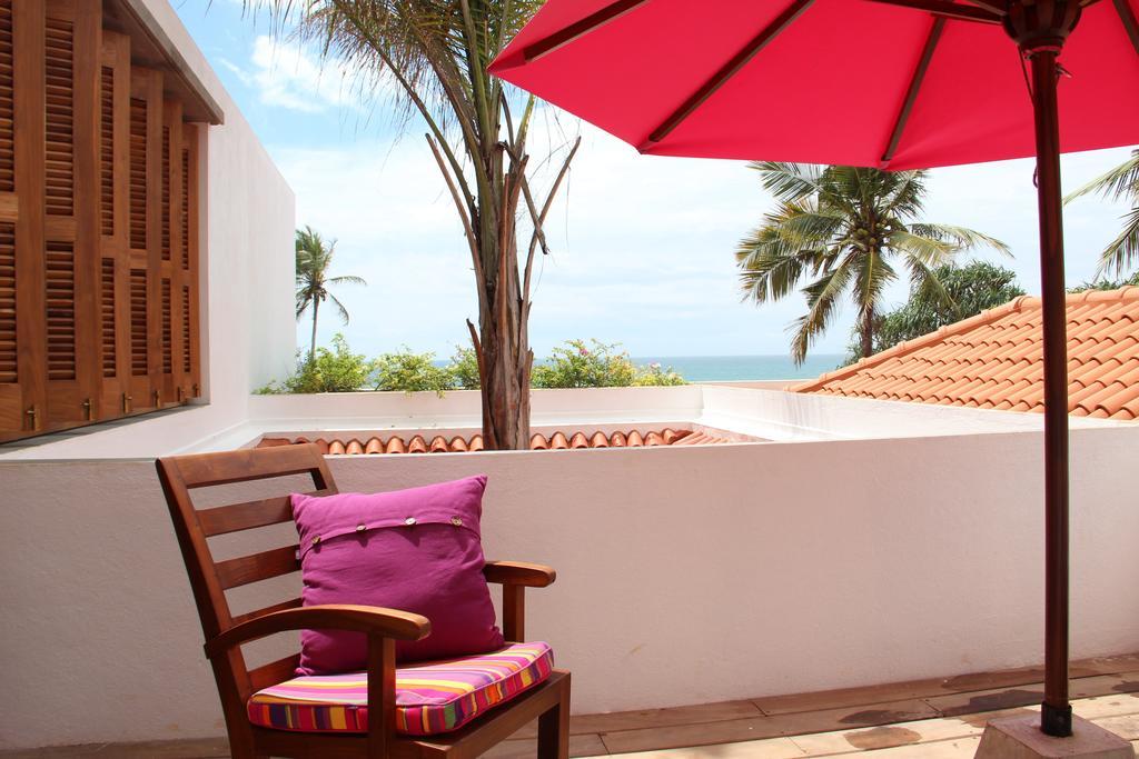 Utmt - Underneath The Mango Tree Spa & Beach Resort Dickwella Quarto foto