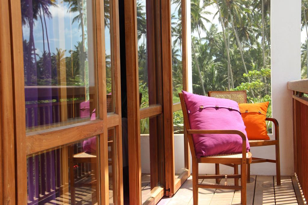 Utmt - Underneath The Mango Tree Spa & Beach Resort Dickwella Quarto foto